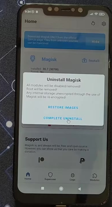 Magisk uninstall dialog with the Complete Uninstall option