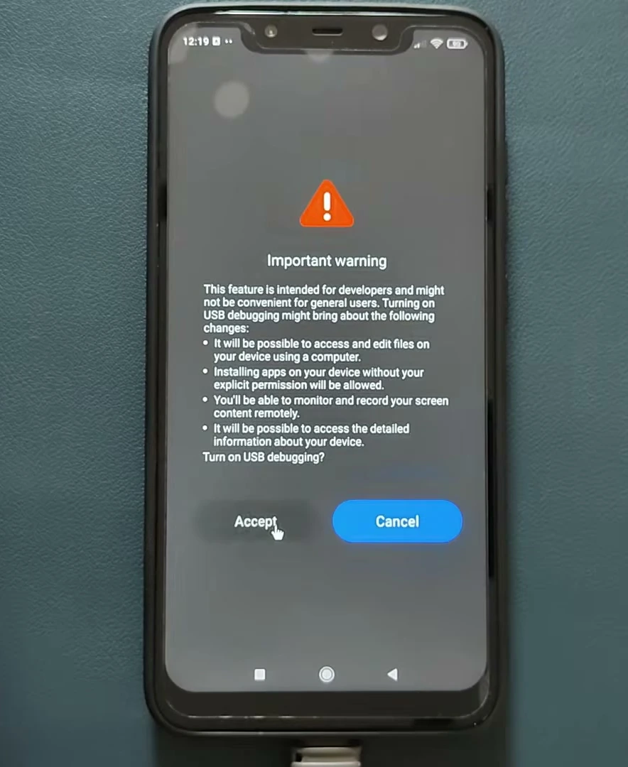 Android Important warning dialog asking to turn on USB debugging, with Accept and Cancel buttons