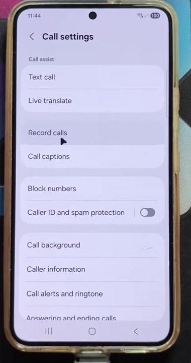 Record calls option enabled in Samsung Call settings