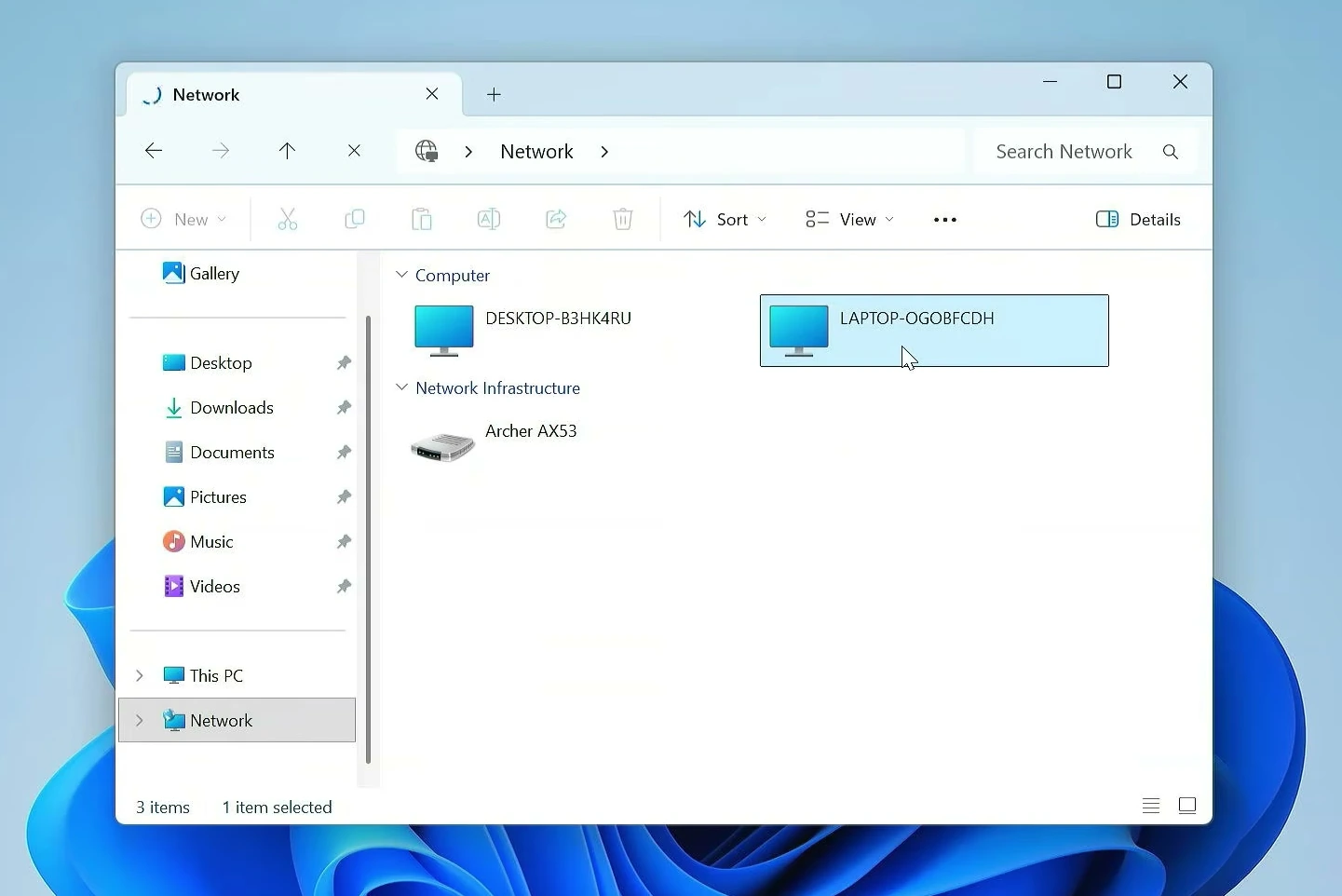 File Explorer Network view showing available computers, with LPTOP-OGOBFCDH selected as the share host.