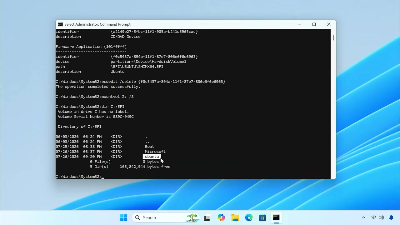Administrator Command Prompt showing the Boot Microsoft and ubuntu folders in EFI
