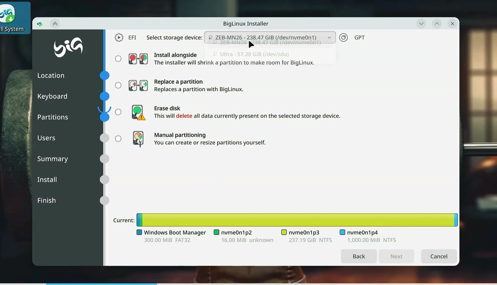 BigLinux installer partition screen with Install alongside and Erase disk options