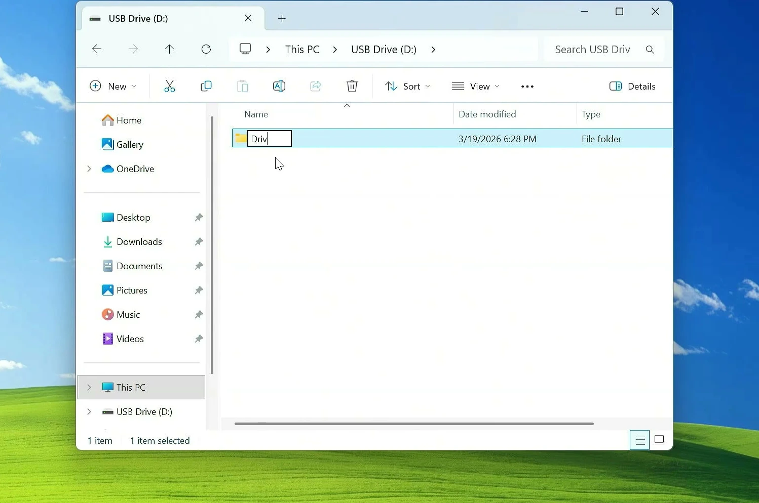 Drivers folder created on a USB drive in Windows File Explorer